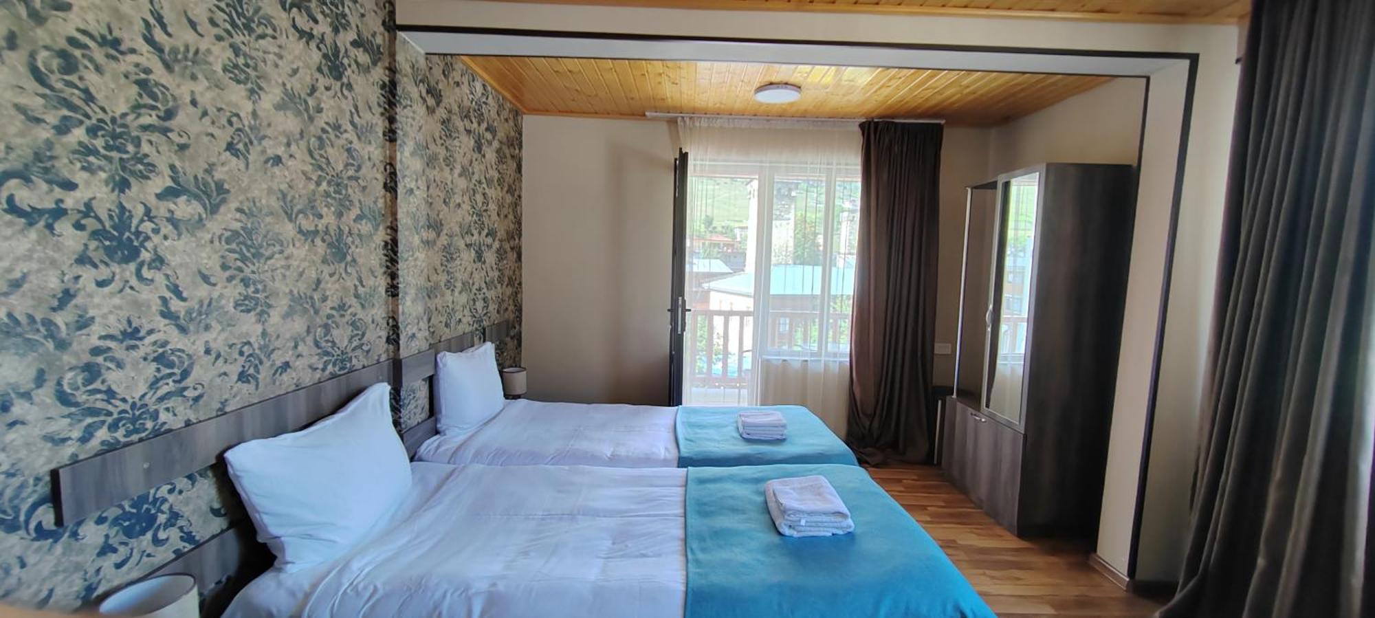 Hotel Svanseti メスティア エクステリア 写真